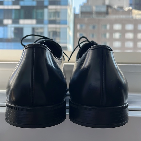 Prada Smooth Leather Lace-Up Dress Shoes with Toe Cap Detail - Picture 4 of 9